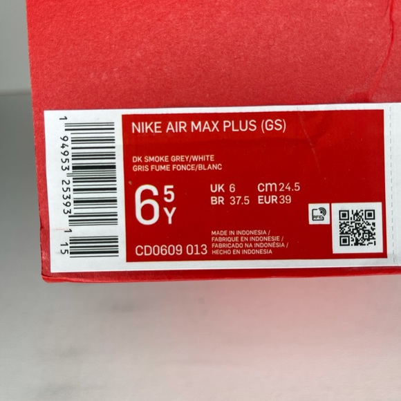 Nike Air Max Plus - Picture 9 of 9